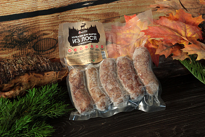 Превью Колбаски для жарки из лося (со шпиком кабана)