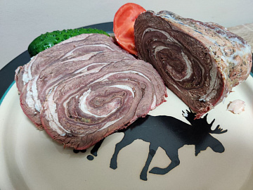 Фото Рулет из пашины лося